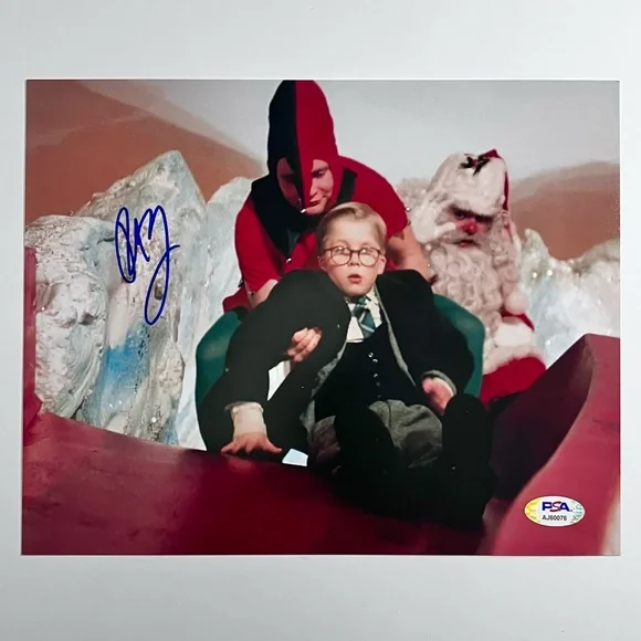 A CHRISTMAS STORY Signed 8x10 Photo Peter Billingsley as Ralphie